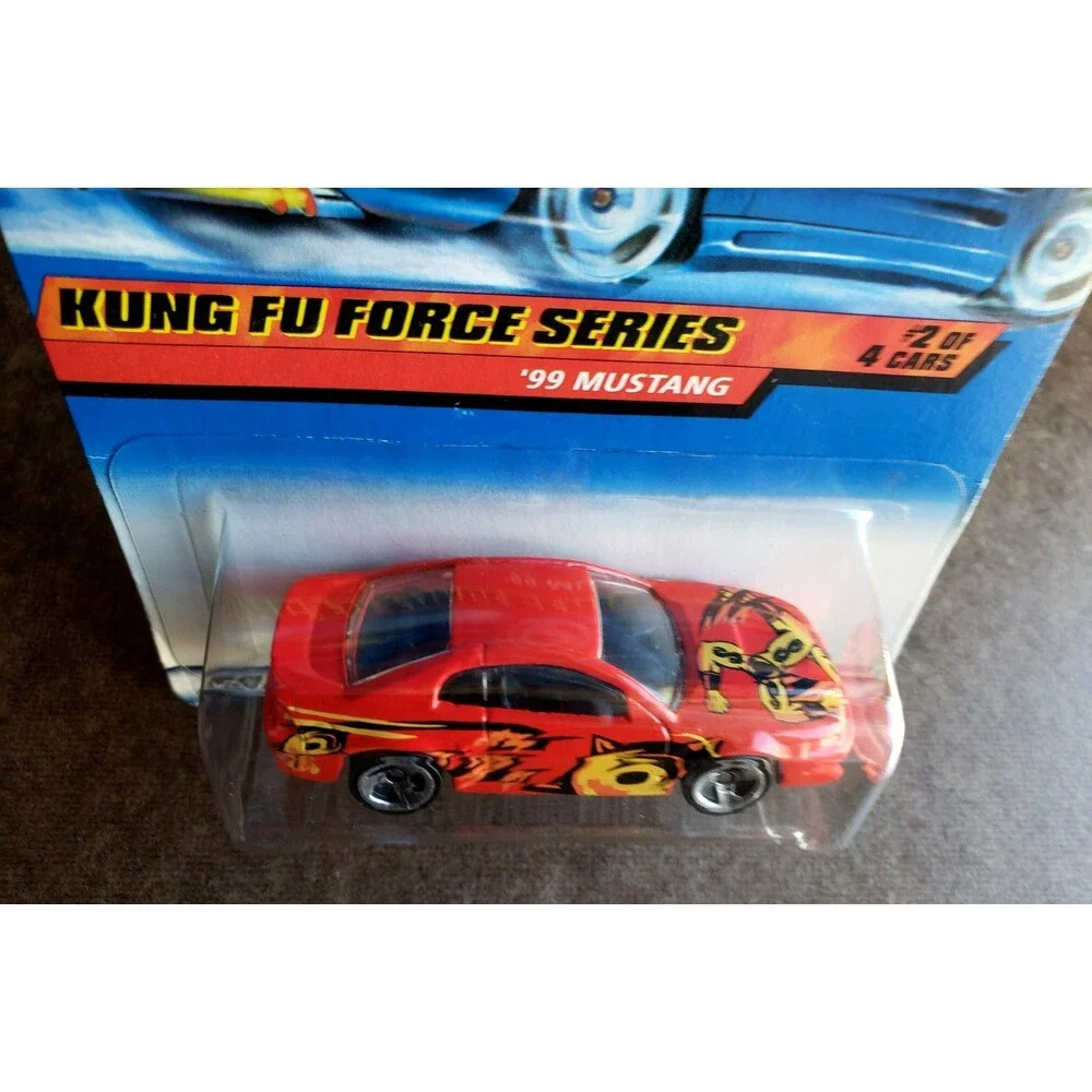 VTG 2000 Hot Wheel '99 MUSTANG Red KUNG FU FORCE Series #2/5 1:64 3 Spoke #26037